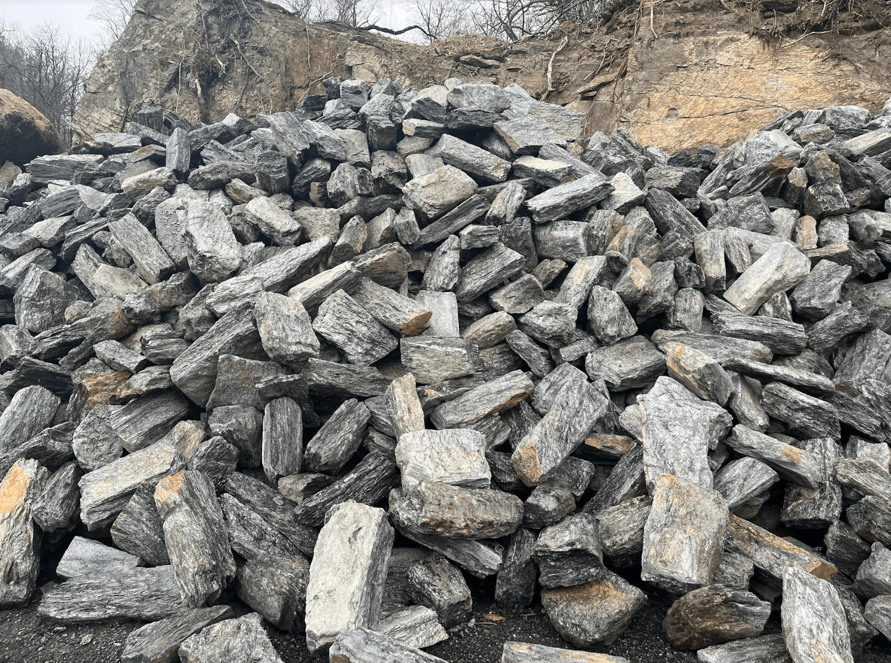 Grey mica schist stone mined at Media Quarry.